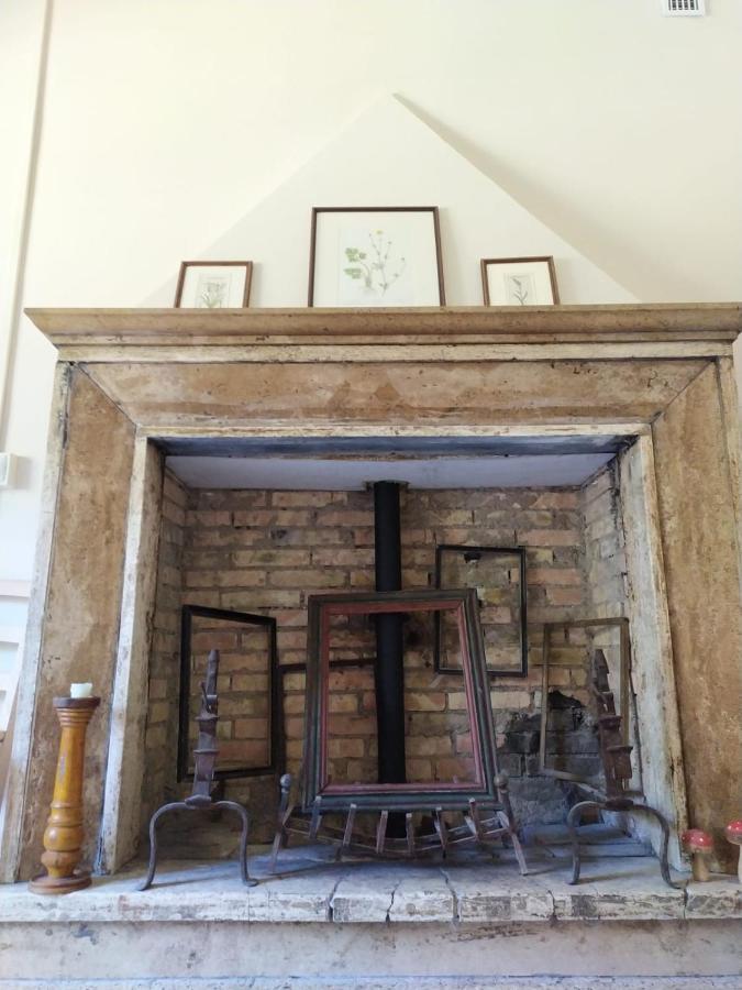 特拉蒙蒂瓦利公寓 Calvi dellʼ Umbria 外观 照片