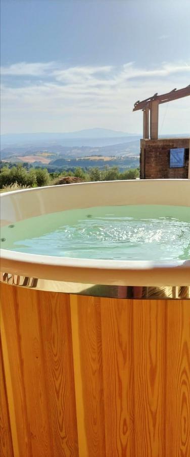 特拉蒙蒂瓦利公寓 Calvi dellʼ Umbria 外观 照片