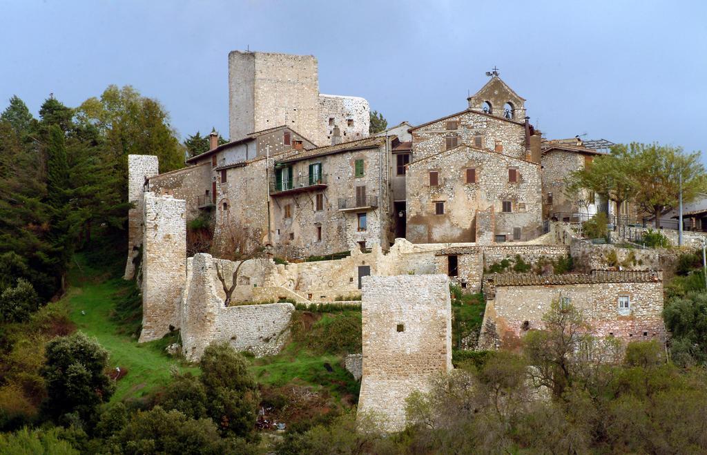 特拉蒙蒂瓦利公寓 Calvi dellʼ Umbria 外观 照片